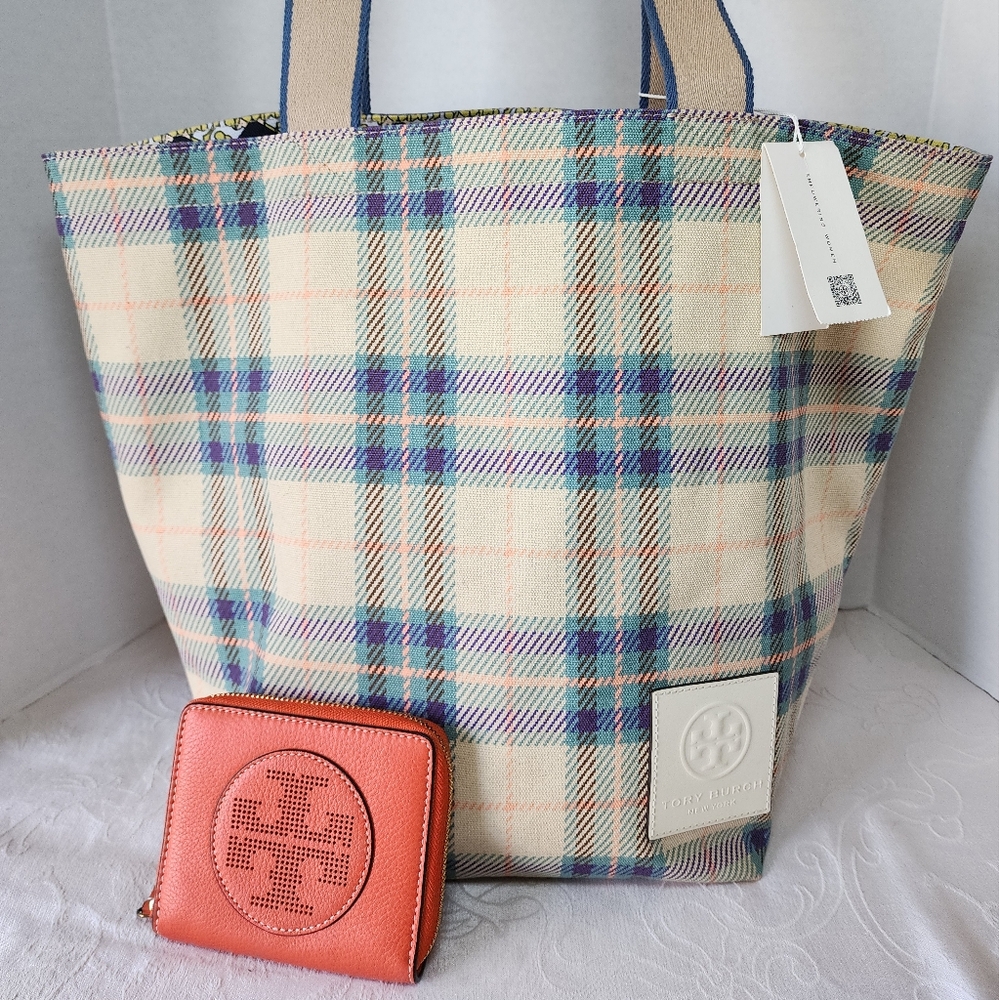 Tory Burch 2FER Gracie Reversible Canvas Tote with Perforated Zip Wallet